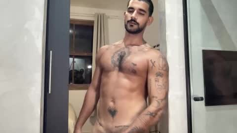 Snapshot of sexyasaf1018 chatting on 06/03/26, 11:21 Asaf online show from 06/03/26, 11:21