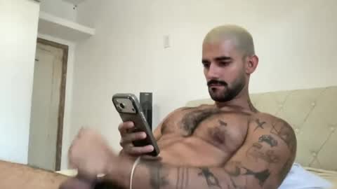 Snapshot of sexyasaf1018 chatting on 06/11/26, 07:01 Asaf online show from 06/11/26, 07:01