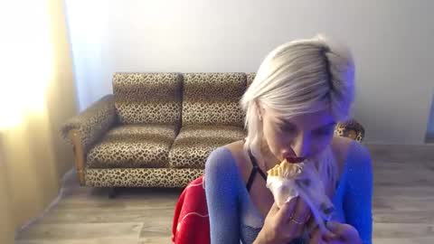 sexybeatriice online show from 09/19/25, 06:26