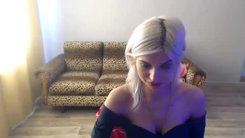sexybeatriice online show from 09/23/25, 07:00
