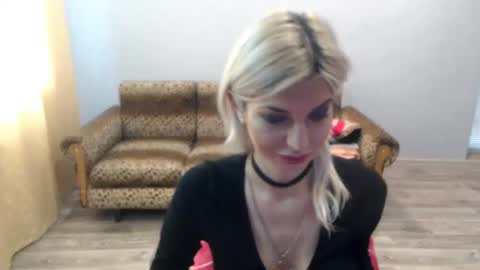 sexybeatriice online show from 11/23/25, 07:19