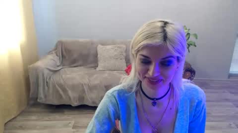 sexybeatriice online show from 02/15/26, 07:51