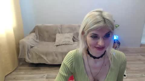 sexybeatriice online show from 03/19/26, 07:12
