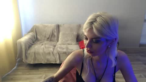 Snapshot of sexybeatriice chatting on 06/14/26, 06:26 sexybeatriice online show from 06/14/26, 06:26