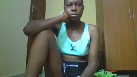 Snapshot of sexybilha483 chatting on 02/15/25, 01:42 Sexybilha483 online show from 02/15/25, 01:42