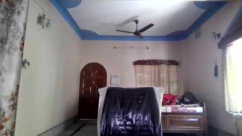 xcxcxcx online show from 11/18/25, 05:23