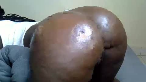 sexybooty_4545 online show from 10/13/25, 01:16