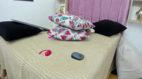 sexybrown_2005 online show from 12/28/24, 06:06