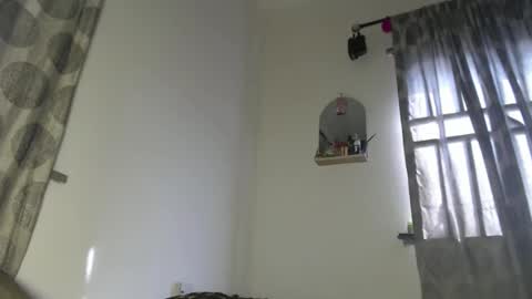 Snapshot of sexycamilla01 chatting on 12/04/25, 08:23 sexycamilla01 online show from 12/04/25, 08:23