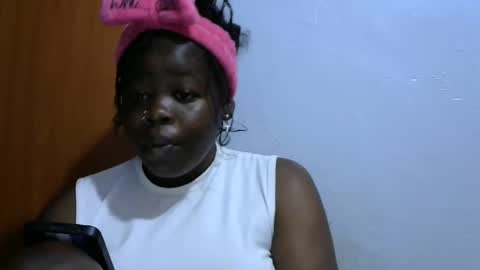 Snapshot of sexycarina254 chatting on 12/06/24, 11:54 sexycarina254 online show from 12/06/24, 11:54