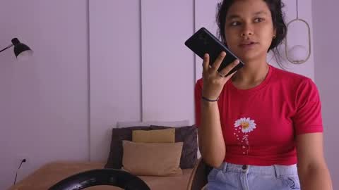 chanell and yina online show from 04/19/26, 01:21