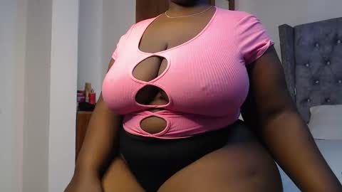 Snapshot of sexychocco_ chatting on 01/29/25, 12:13 sexychocco online show from 01/29/25, 12:13