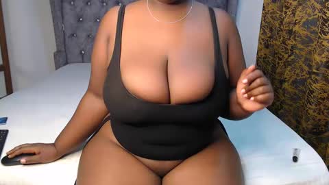 Snapshot of sexychocco_ chatting on 02/04/25, 09:28 sexychocco online show from 02/04/25, 09:28