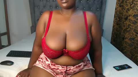 Snapshot of sexychocco_ chatting on 03/10/25, 12:26 sexychocco online show from 03/10/25, 12:26