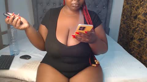 Snapshot of sexychocco_ chatting on 03/11/25, 03:23 sexychocco online show from 03/11/25, 03:23