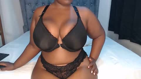 Snapshot of sexychocco_ chatting on 09/20/25, 06:42 sexychocco online show from 09/20/25, 06:42