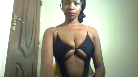 Snapshot of sexyclara90 chatting on 03/03/26, 09:04 sexyclara90 online show from 03/03/26, 09:04