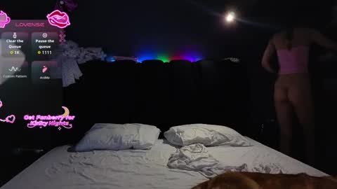 Sophia online show from 04/02/26, 01:20