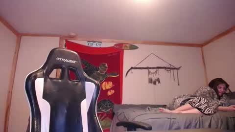 Austin and Megan online show from 02/09/26, 05:33