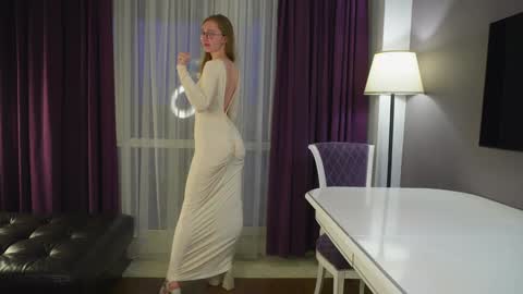 Snapshot of sexycutegirs chatting on 09/30/25, 01:49 Hello my name is Merry every 200 subs - Hot show Fav patterns 577123 pvt open online show from 09/30/25, 01:49