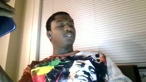 TreySexxxy online show from 11/25/25, 01:22