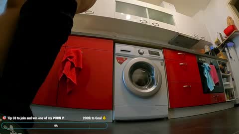 XDA   online show from 01/12/25, 01:05