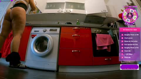 XDA   online show from 02/24/26, 12:36