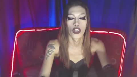 Snapshot of sexydevine_34 chatting on 02/23/26, 10:07 Devine online show from 02/23/26, 10:07