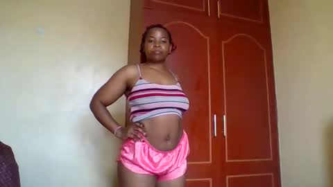 Snapshot of sexydivaslut_2 chatting on 06/06/26, 08:52 sexydivaslut_2 online show from 06/06/26, 08:52
