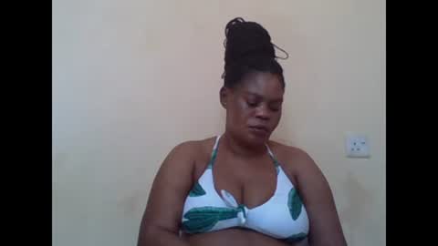 Snapshot of sexydove2 chatting on 03/09/25, 01:26 EMILY online show from 03/09/25, 01:26