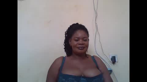 Snapshot of sexydove2 chatting on 09/14/25, 07:29 EMILY online show from 09/14/25, 07:29