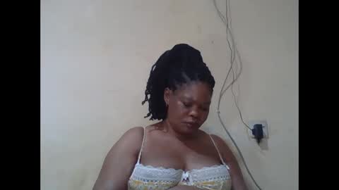 Snapshot of sexydove2 chatting on 04/19/26, 02:16 EMILY online show from 04/19/26, 02:16