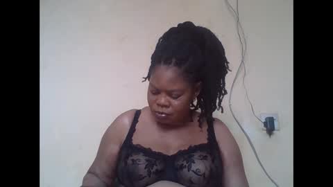 Snapshot of sexydove2 chatting on 04/22/26, 07:33 EMILY online show from 04/22/26, 07:33