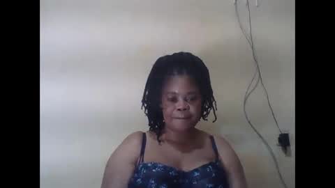Snapshot of sexydove2 chatting on 05/17/26, 06:59 EMILY online show from 05/17/26, 06:59