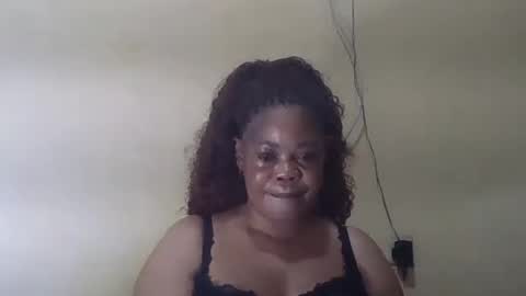 Snapshot of sexydove2 chatting on 06/16/26, 03:31 EMILY online show from 06/16/26, 03:31