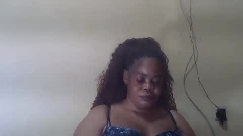 Snapshot of sexydove2 chatting on 06/19/26, 06:34 EMILY online show from 06/19/26, 06:34