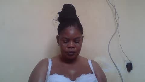 Snapshot of sexydove2 chatting on 07/13/26, 07:22 EMILY online show from 07/13/26, 07:22