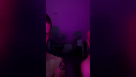 Snapshot of sexyduowildnfree chatting on 03/25/26, 09:26 sexyduowildnfree online show from 03/25/26, 09:26