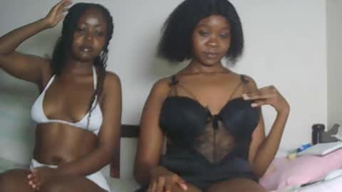 sexyebony283378 online show from 06/01/26, 07:37