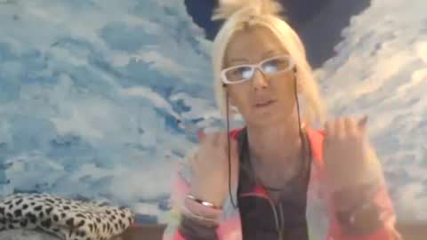 ENI pvt moan your name  WHEN I M NOT online you tell me in SNAPCHAT deal yes add me...  FREE TWITTER magiconline101...... online show from 01/20/25, 12:04