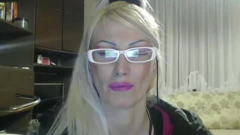 Snapshot of sexyeni chatting on 05/14/26, 09:54 ENI pvt moan your name WHEN I M NOT online you tell me in SNAPCHAT deal yes add me... FREE TWITTER magiconline101...... online show from 05/14/26, 09:54