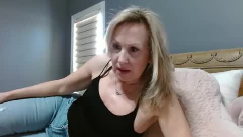 LisaisLuscious online show from 02/25/25, 02:22