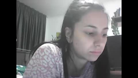 sexygirlk2000 online show from 04/20/26, 08:54