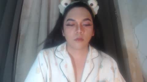 TYRA 3 online show from 04/12/26, 12:15