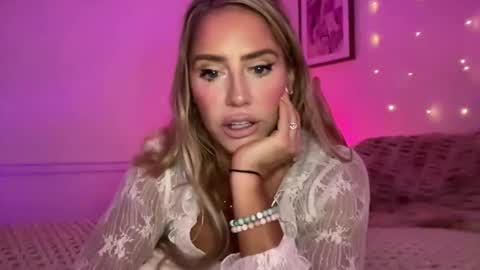 Ashley Love online show from 11/10/25, 09:19