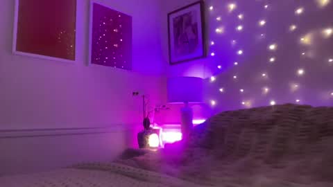 Snapshot of sexygoodvibebabe69 chatting on 06/24/26, 08:02 Ashley Love online show from 06/24/26, 08:02