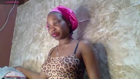 Snapshot of sexyhotbody_haileyxx chatting on 09/17/25, 01:29 Hailey online show from 09/17/25, 01:29