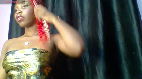 Snapshot of sexyhotbody_haileyxx chatting on 10/07/25, 07:00 Hailey online show from 10/07/25, 07:00