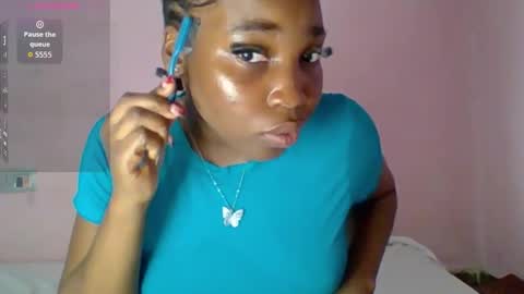 Snapshot of sexyhotbody_haileyxx chatting on 10/24/25, 10:06 Hailey online show from 10/24/25, 10:06