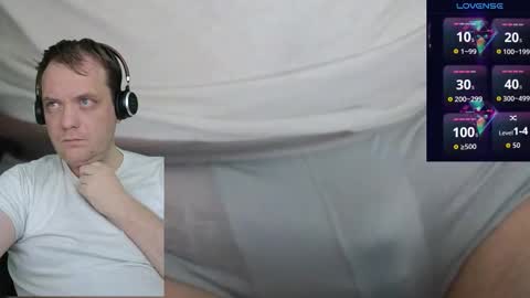 Henry online show from 09/16/25, 02:45